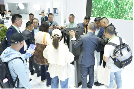 进博会“老友”IAM引领全屋主动净化新风尚(图3)